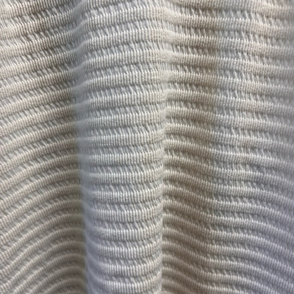 GAP Fit Cream Ribbed Fitted Tank Top - Picture 2 of 3